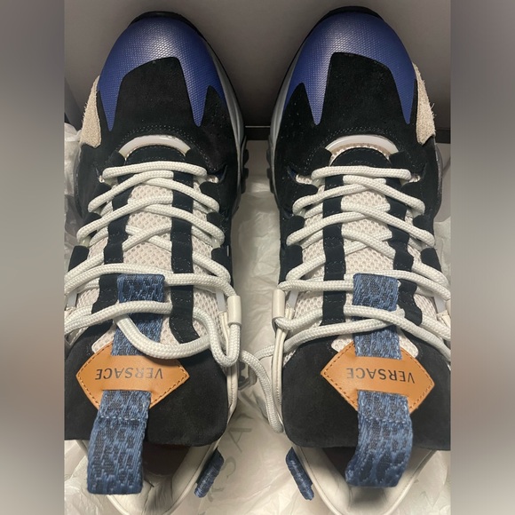 Men’s Versace Sneakers - Picture 11 of 11